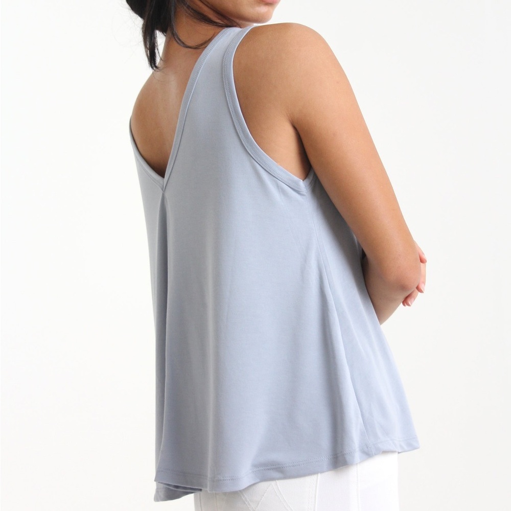 SALT + CO. - Knit No. 03, Women’s V-Neck Butter Jersey Tank in Cloud (NWT) - Picture 5 of 6